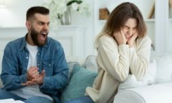 Что делать, если муж кричит и оскорбляет - 12 действий, чтобы остановить это