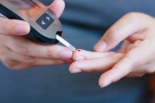 Как использование тест-полосок для глюкометра помогает контролировать уровень сахара в крови
